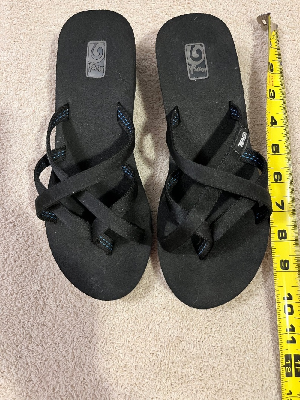 Womens size 7 black Teva sandals